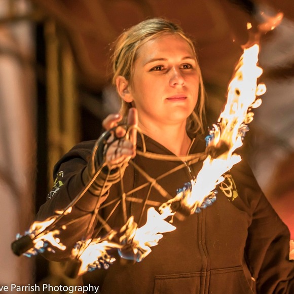 Meet your Posher, Liz - Picture 1 of 1